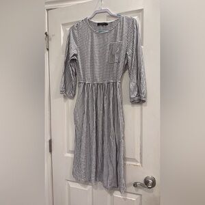 Boutique Striped Black and White Midi Dress with Pockets